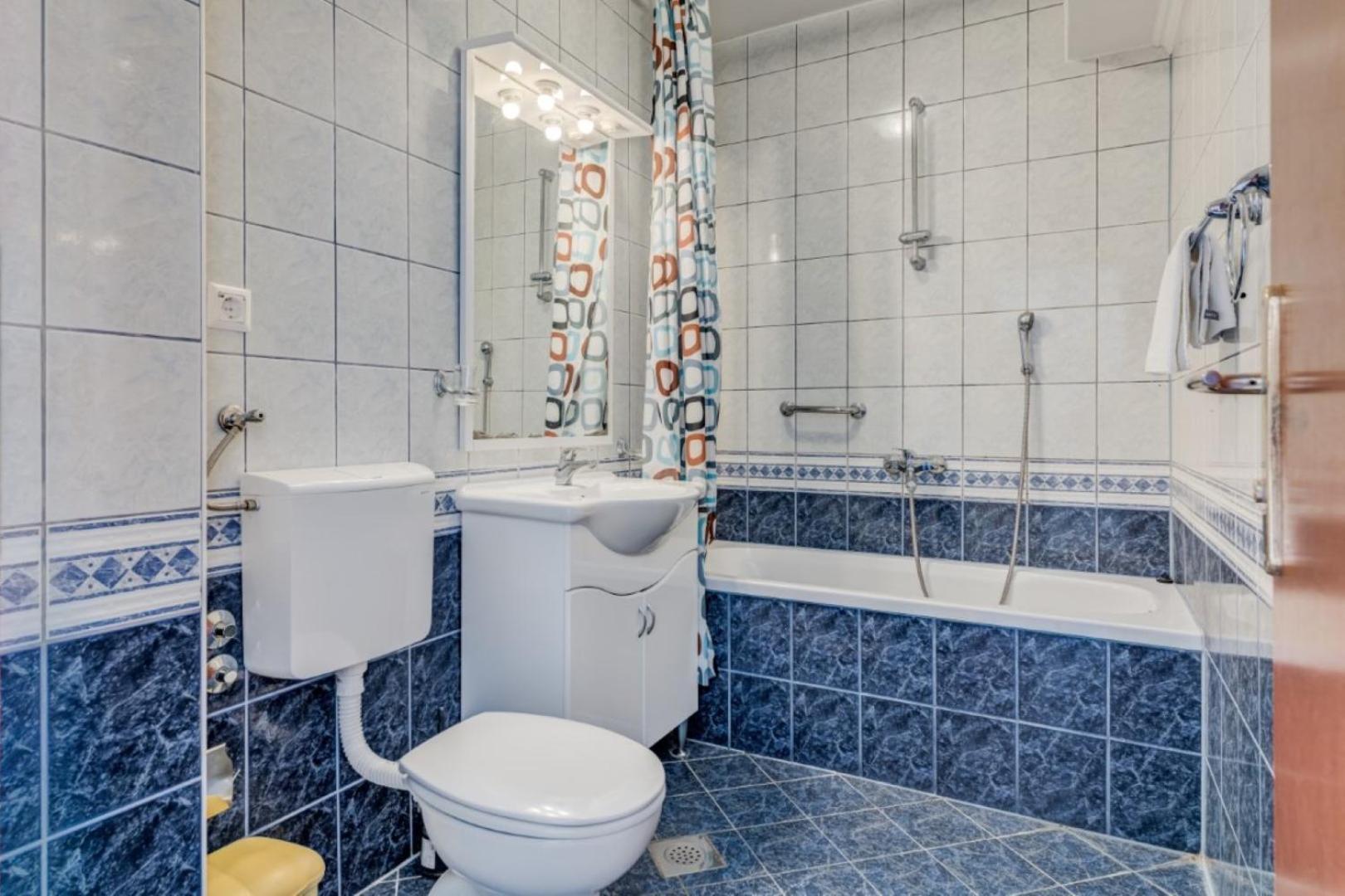 Ruza&Nikolina "1" Apartmani - Baška Voda エクステリア 写真