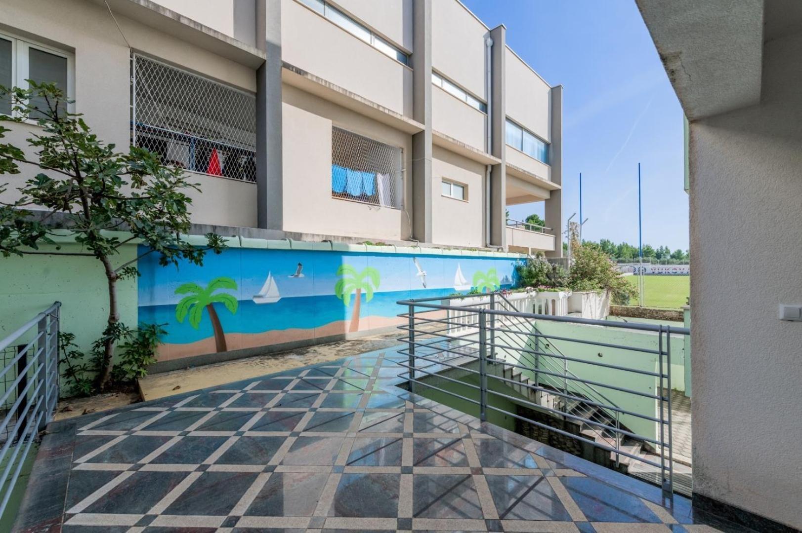 Ruza&Nikolina "1" Apartmani - Baška Voda エクステリア 写真