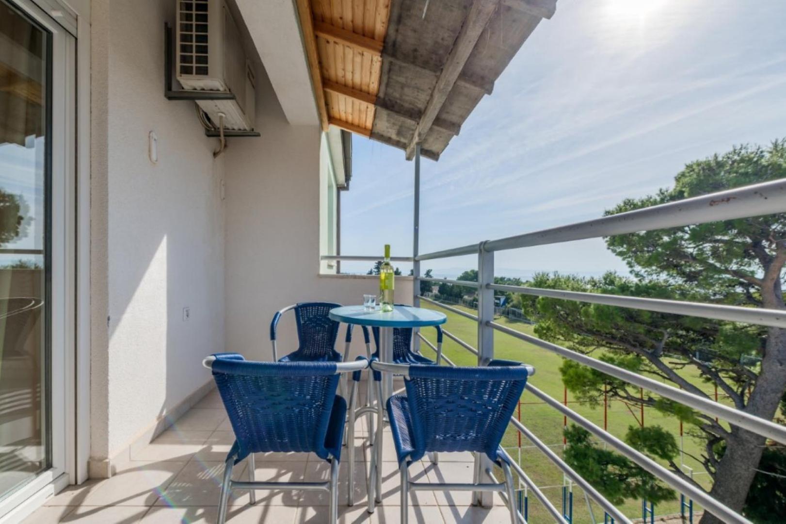 Ruza&Nikolina "1" Apartmani - Baška Voda エクステリア 写真