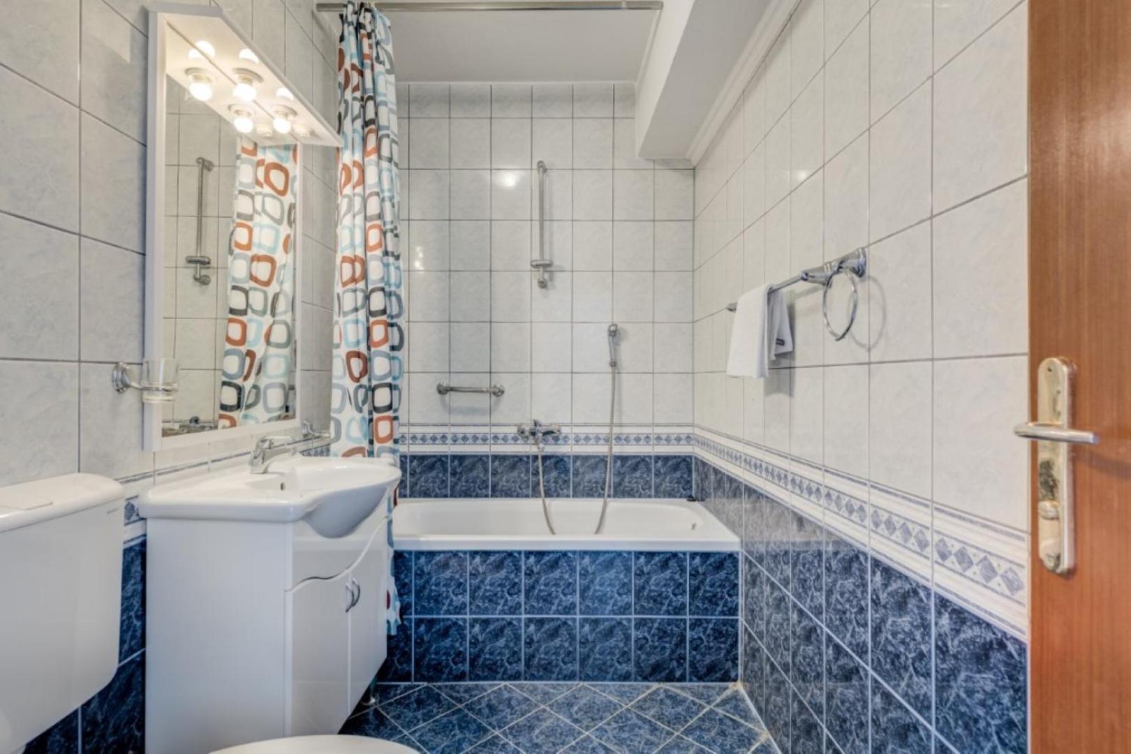 Ruza&Nikolina "1" Apartmani - Baška Voda エクステリア 写真