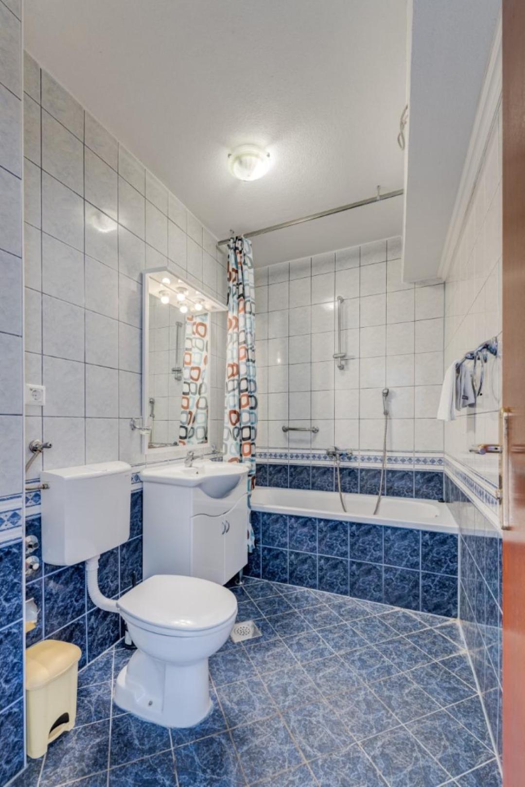 Ruza&Nikolina "1" Apartmani - Baška Voda エクステリア 写真